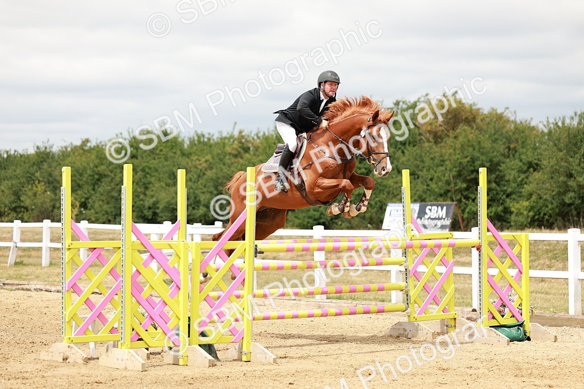 SBM_018406 - Class 21 - Senior Newcomers Championship 2d Rd