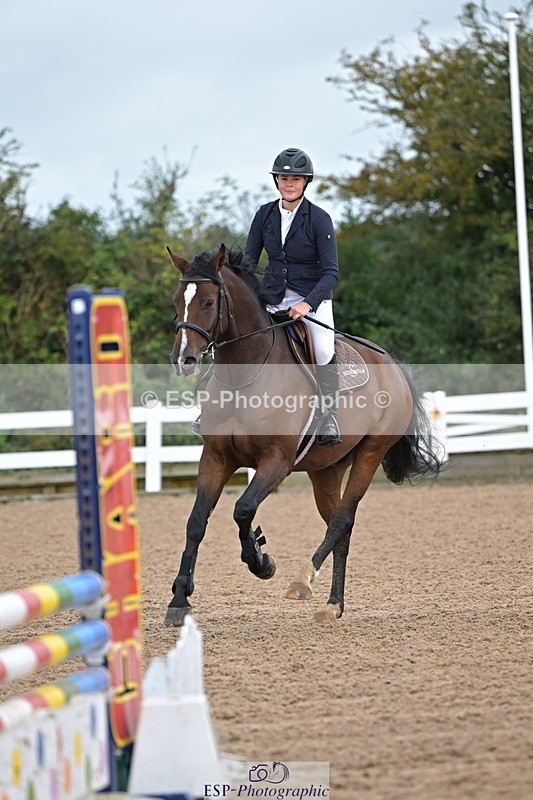 240925A-105152-00138 - Cls 1 British Novice and 90cm Open