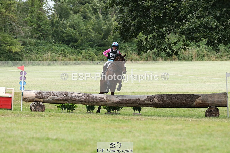 240825X-181004-38489 - 80cm XC 17.30 to End