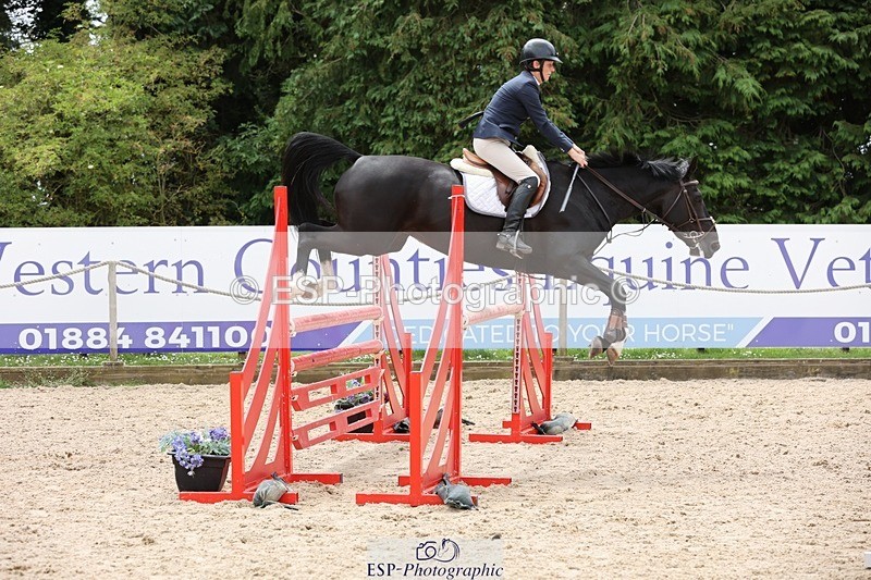 240711-124010-27221 - Cls 122 1.10m Amateur Quali