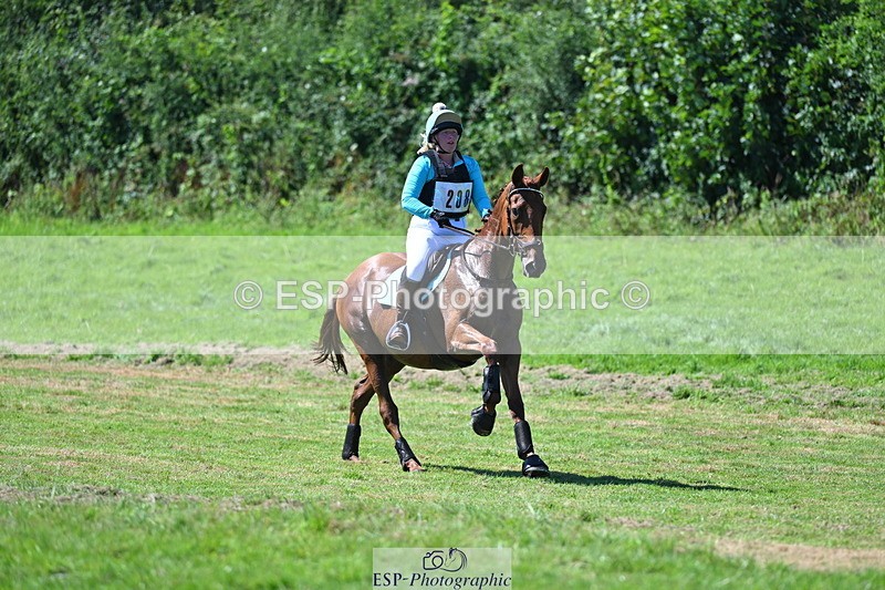 240811A-142804-04867 - 208-