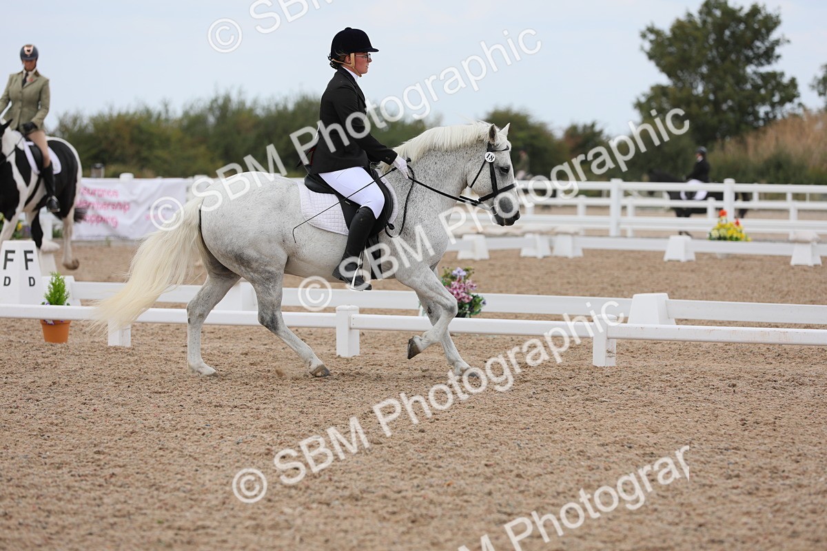 SBM_05664 - Class 32 Novice 1