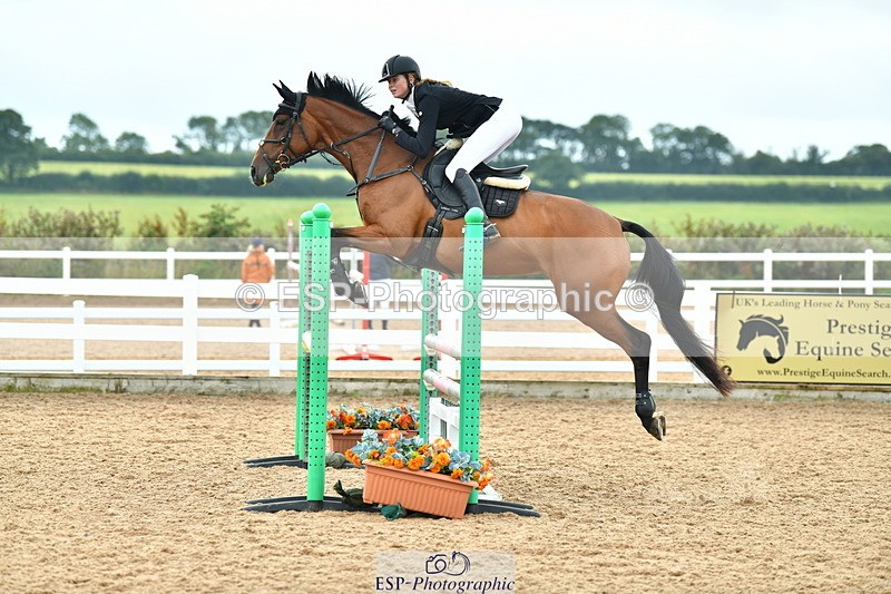 230730A-143657-10395 - Cls 35 1.05m Amateur Quali