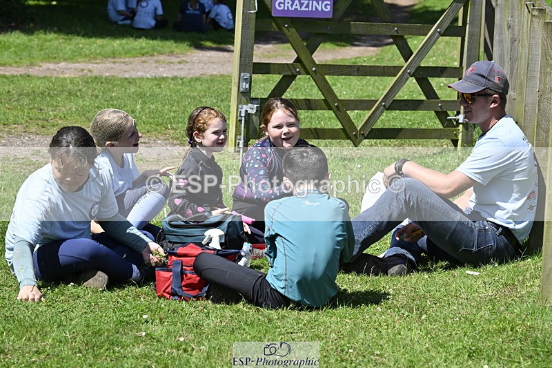 240728B-120818-00436 - Sunday Stable Shots and Fancy Dress