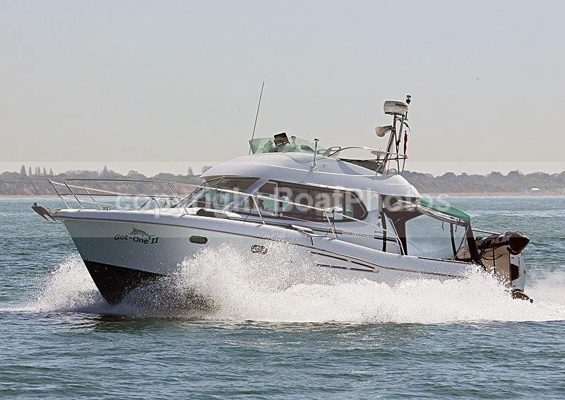 130506 GOT-ONE MERRY FISHER 925 WT7A9639 - Flybridge Cruisers