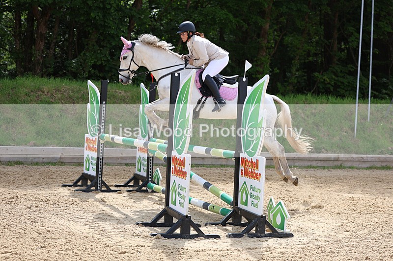 3E7A8813 - Class 4: Senior British Novice/90cm open