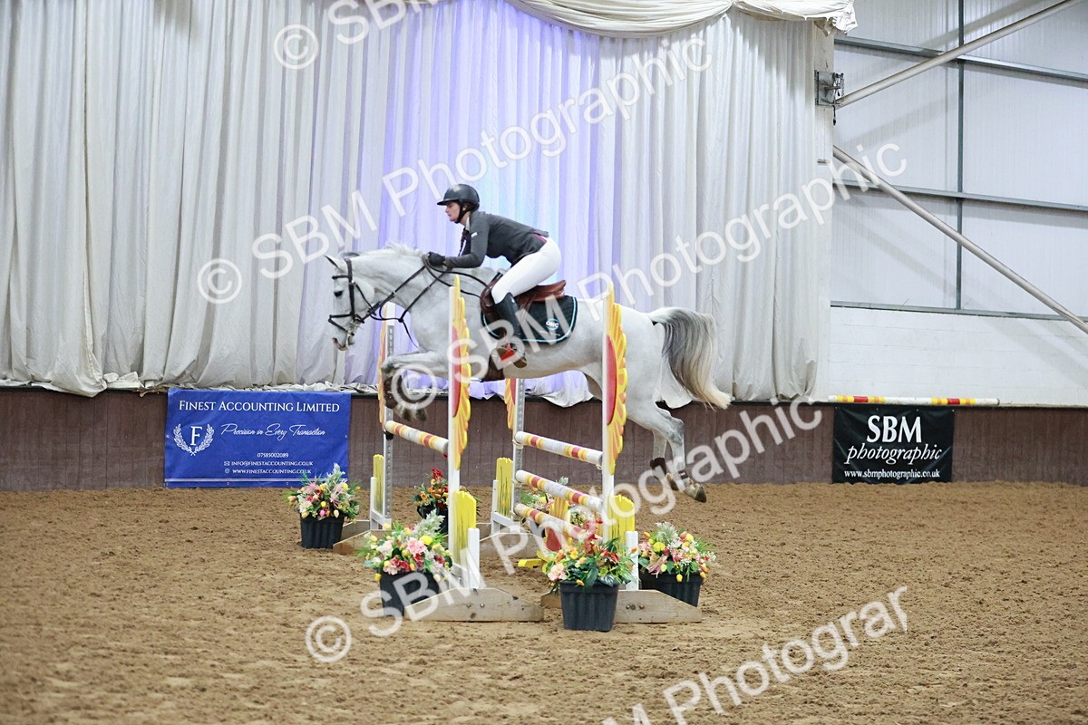 SBM_004333 - Class 17 - Senior Newcomers - 1.10m