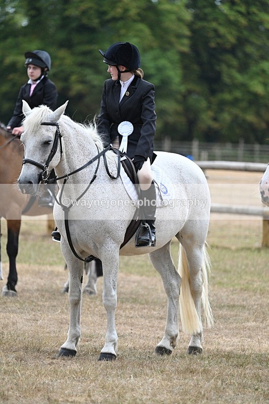 WJ7_1519 - Class 8 Ridden Veterans