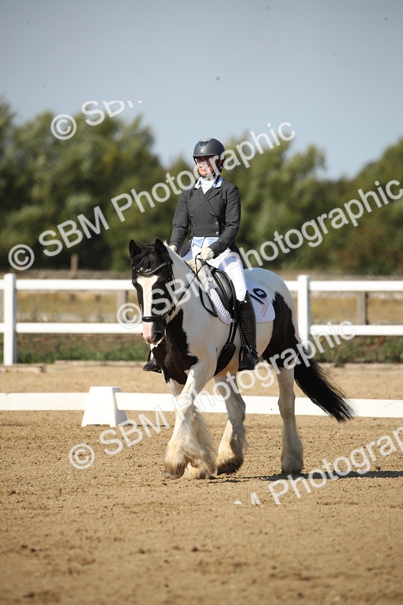 SBM_004163 - Class 11 - Novice 5 - 10.24-11.20