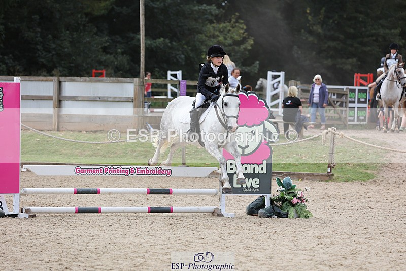 240823X-140141-18142 - 70cm R1 13.45 to 15.30