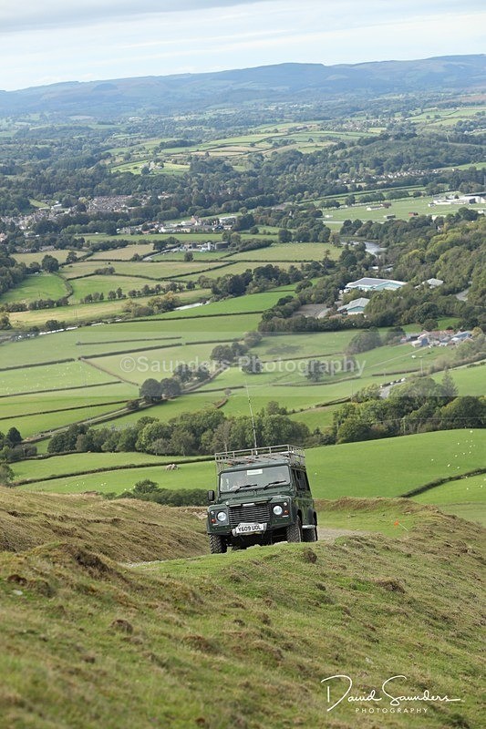 SPXX3365 - Land Rover