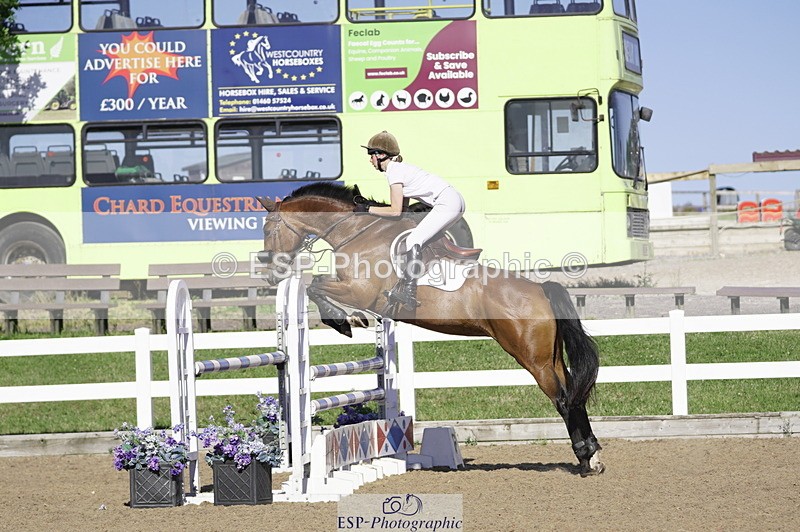 230624A-175000-02841 - Cls 33 1.05m Amateur Quali