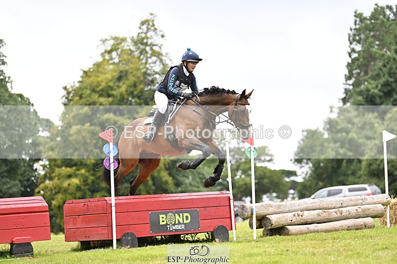 240825X-163618-37558 - 80cm XC 16.30 to 17.30