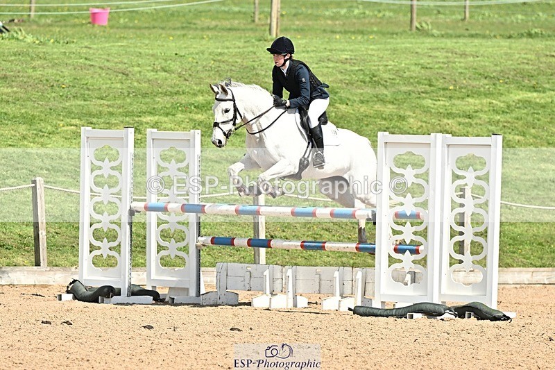 250416-134130-01200 - Cls 4 Newcomers and 1.10m