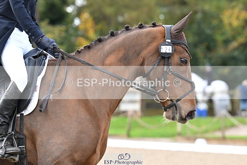 251023A-094859-01330 - B-124-Sophie.Lamb