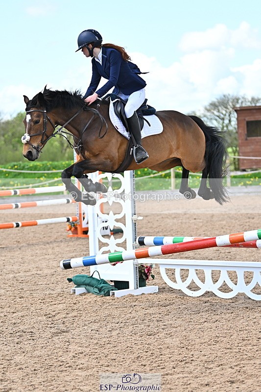 240504A-124345-01627 - Cls 4 Blue Chip Pony Newcomers & 1m Open