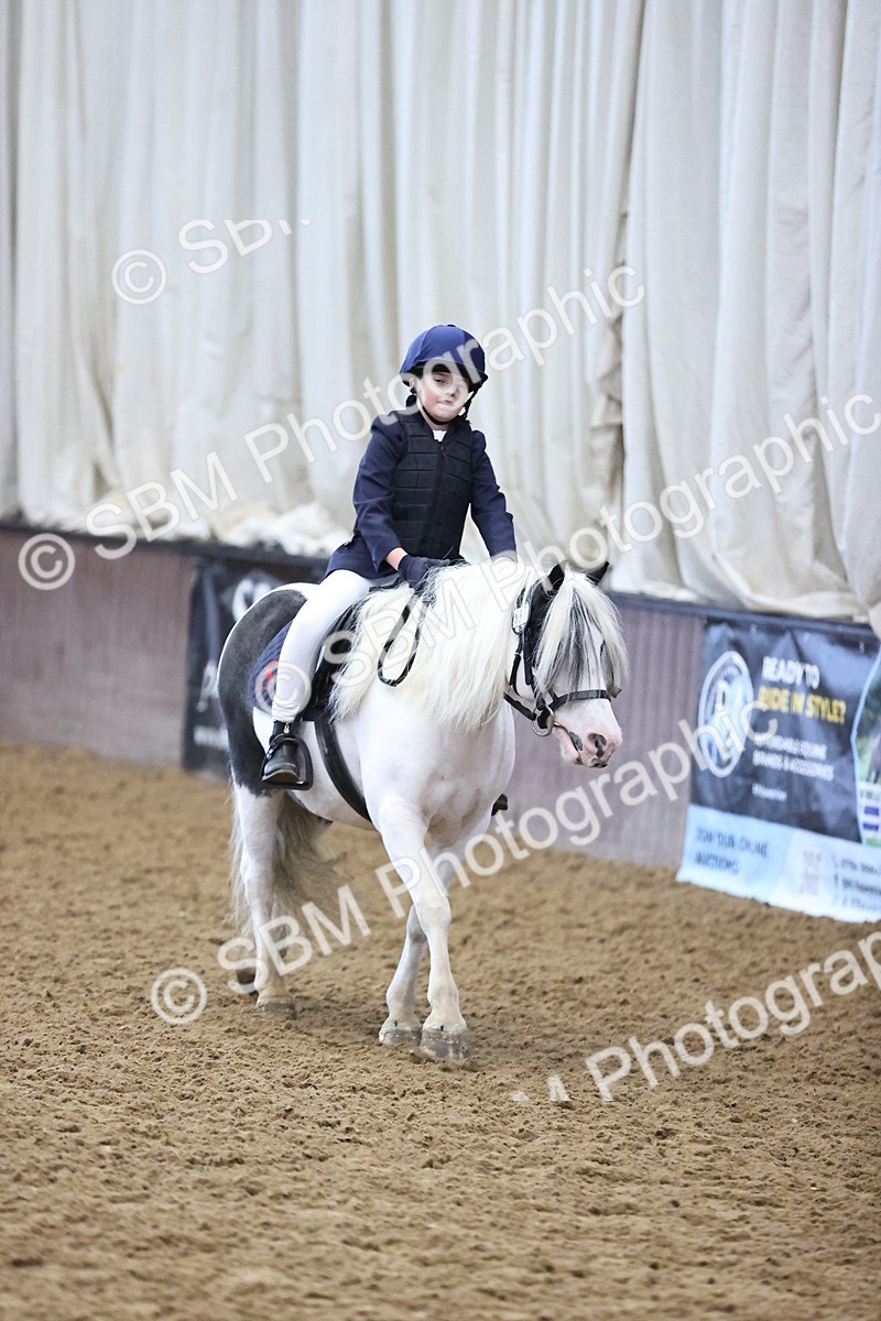 SBM_000202 - Class 2 - The Rug Lady 40cm Area 12 Championship Qualifier