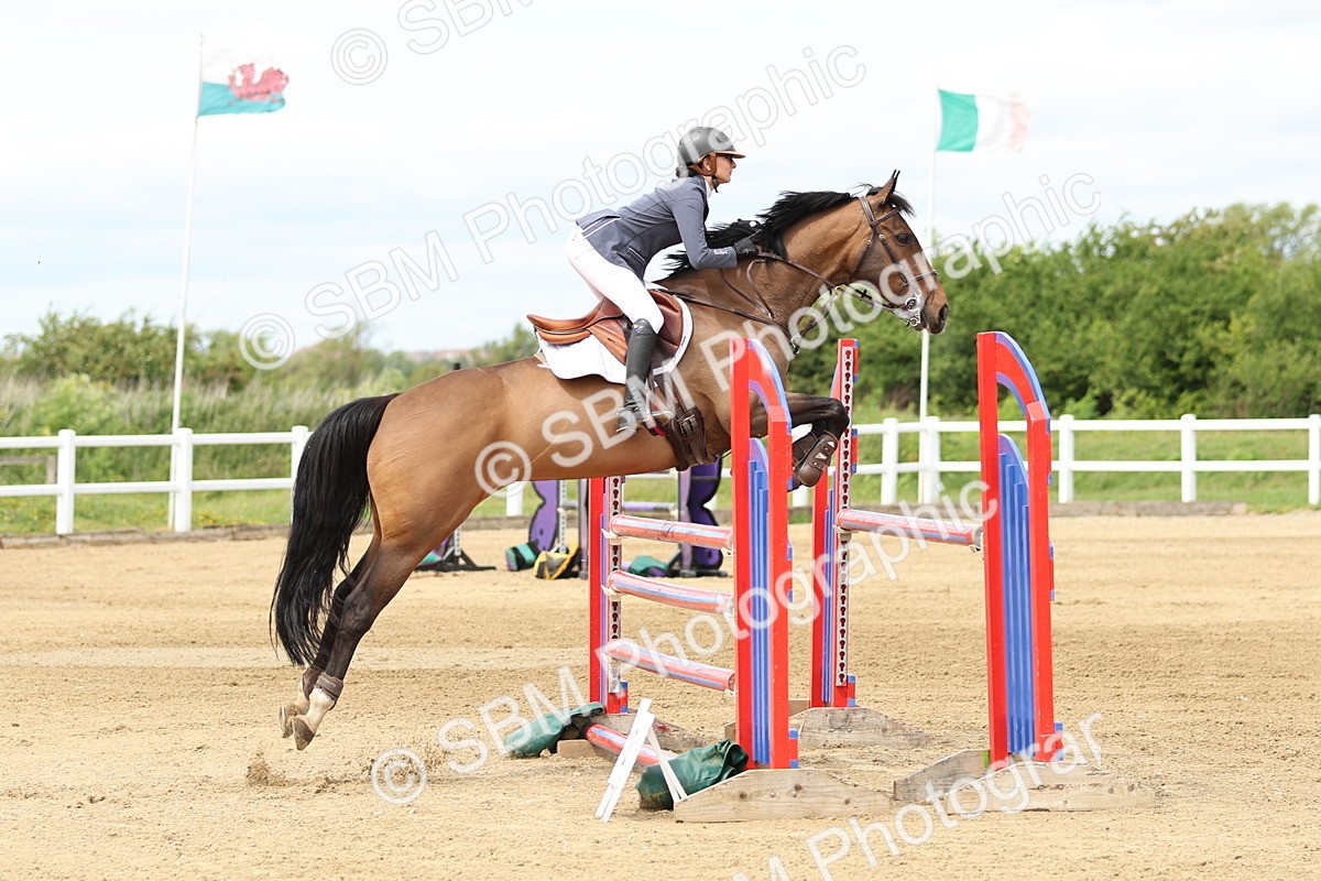 SBM_000953 - Class 4 - Senior Newcomers - 1.10m