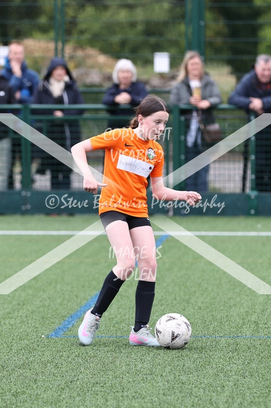 1DX31558 - Sat 6th U12 Girls