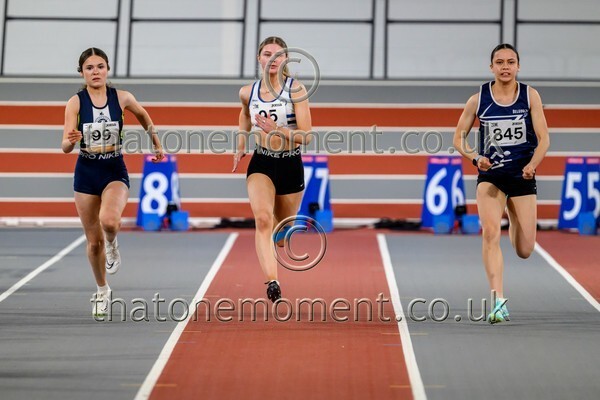 SenInd26-819355 - Track Female Set One