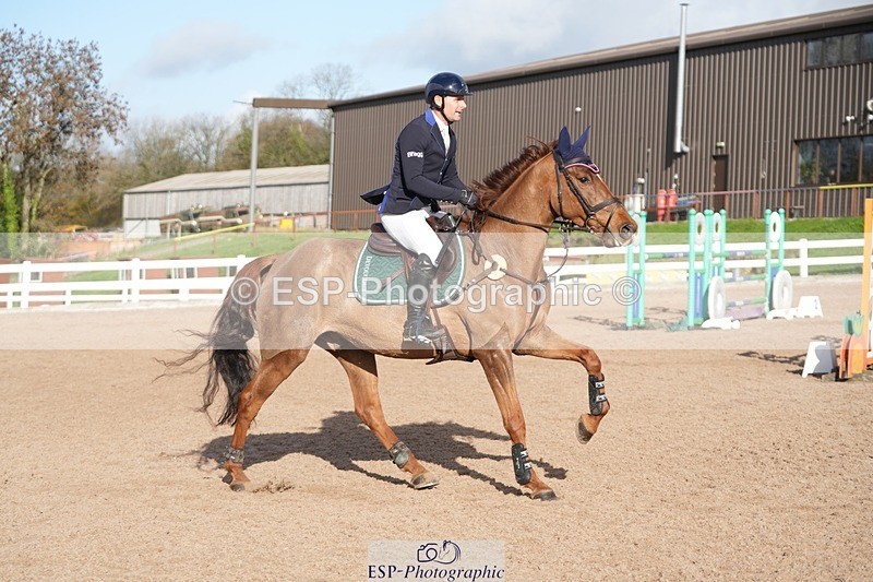 251108-131346-02674 - Cls 13 Foxhunter and 1.20m Open