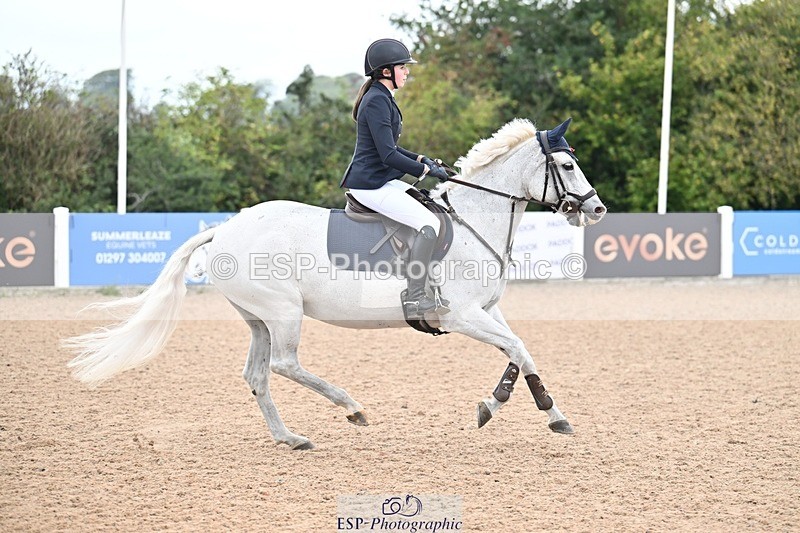 250920-110854-00396 - Cls 22+23 Club and Schools 70cm