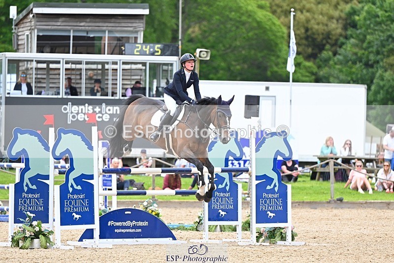 240525-154817-17905 - 530-GLOBAL_FAERLIE_FLASHY-Sanne_de_Jong