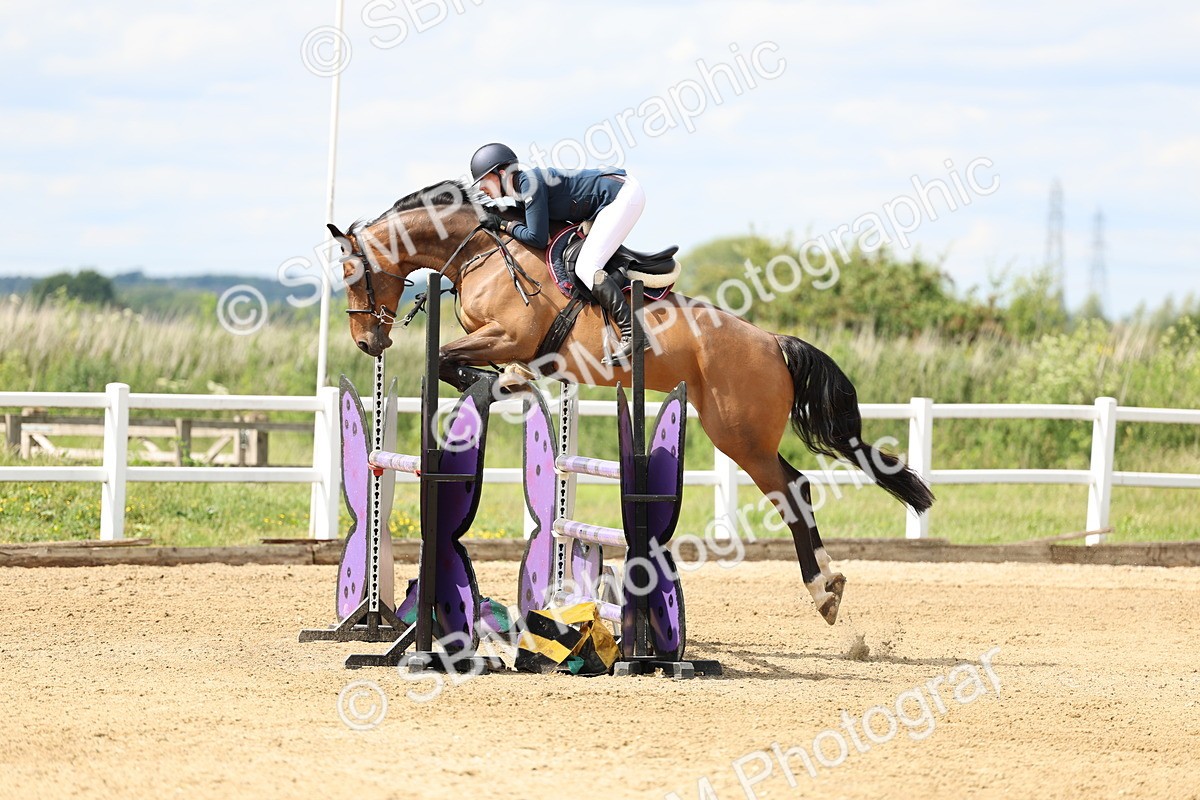 SBM_006011 - Class 19 - Senior Newcomers - 1.10m