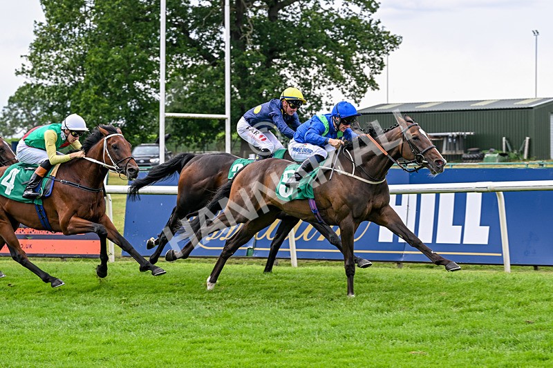 010726-Race 6-Parisian Scholar-8739 - Race 6 15.40pm Weatherbys Epassport Handicap