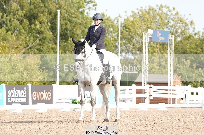 250817-092650-07533 - 122-Stacey.BlunnDiamond.Bobby