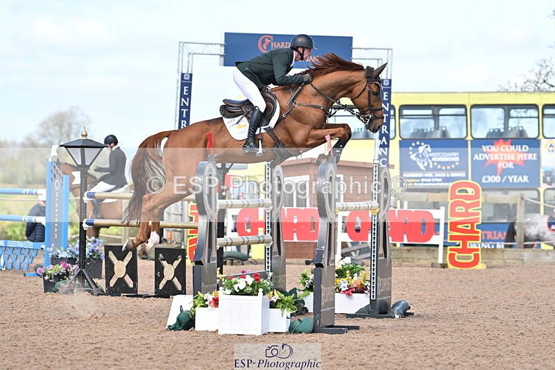 240418A-111407-02496 - Cls 5, 2 Star Medium Tour 1.35m