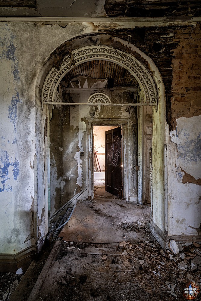 Dunnington Mansion photo - Abandoned America