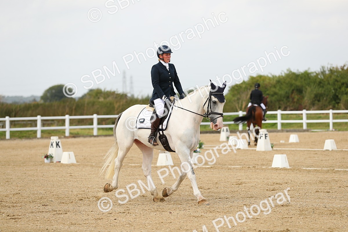 SBM_017636 - Class 13 - Novice 23 - 14.27-15.16