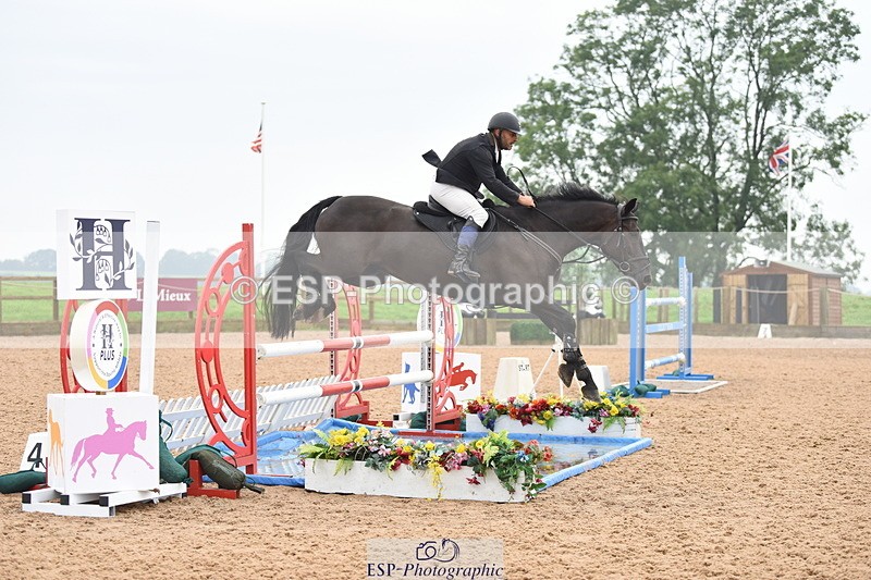 230916A-130452-05012 - Cls 16 National 1.30m