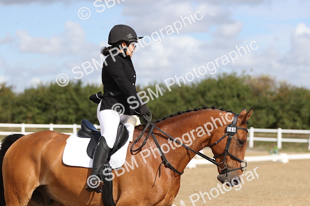 SBM_001355 - Class 2 - Intro 4 Champs - 10.56-11.44