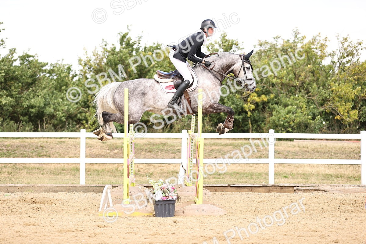 SBM_010586 - Class 9 - Senior Foxhunter - 1.20m Open