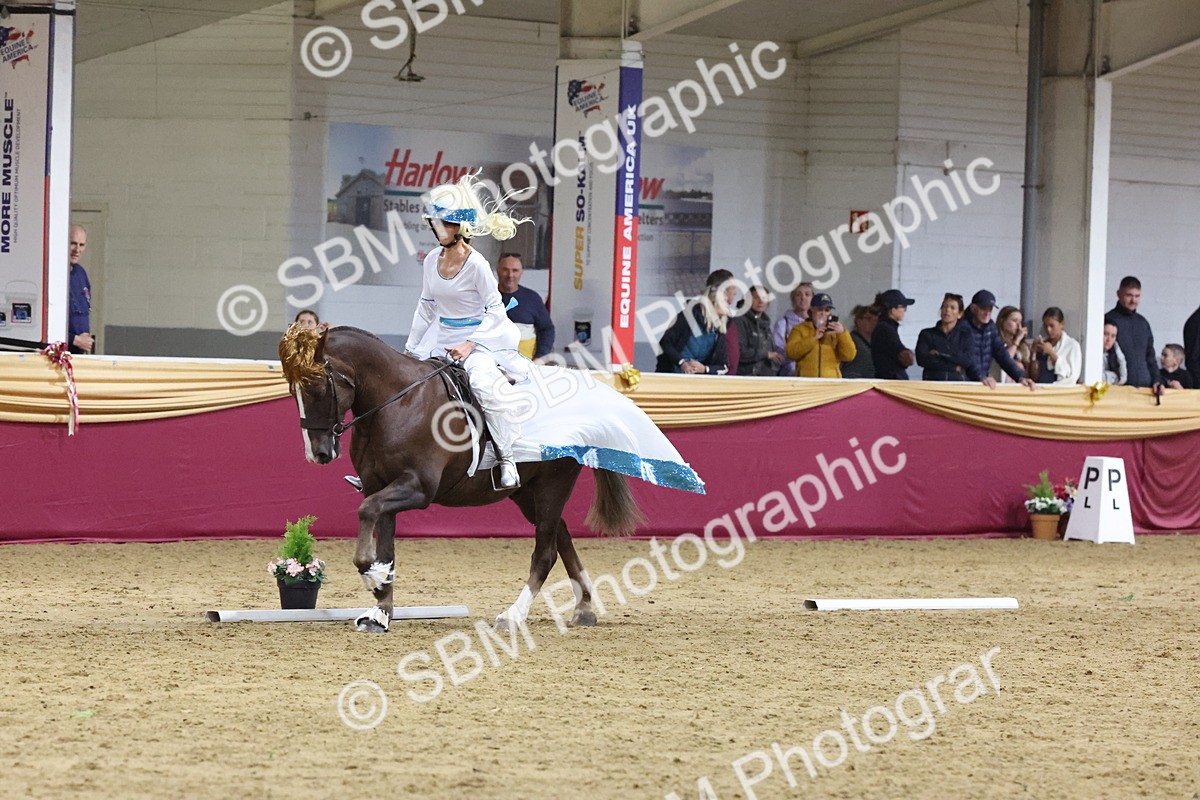 SBM_10298 - Class 52 Strictly Fancy Dress-Age