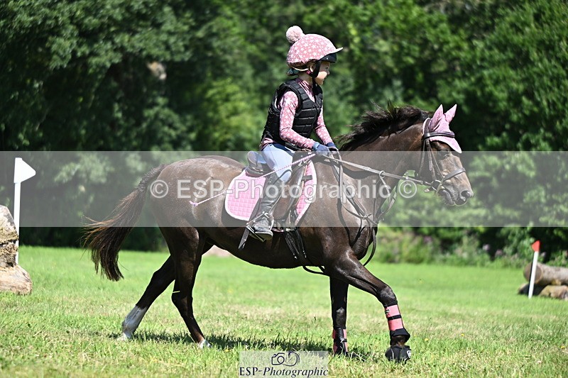 240729B-144834-02856 - Abbie's Group XC