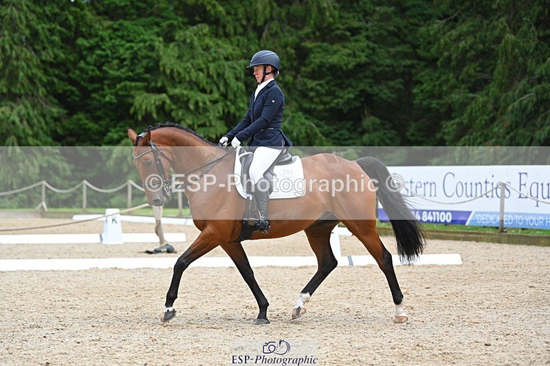 230813-172711-08664 - Cls 14 Medium Silver 16.45 to End