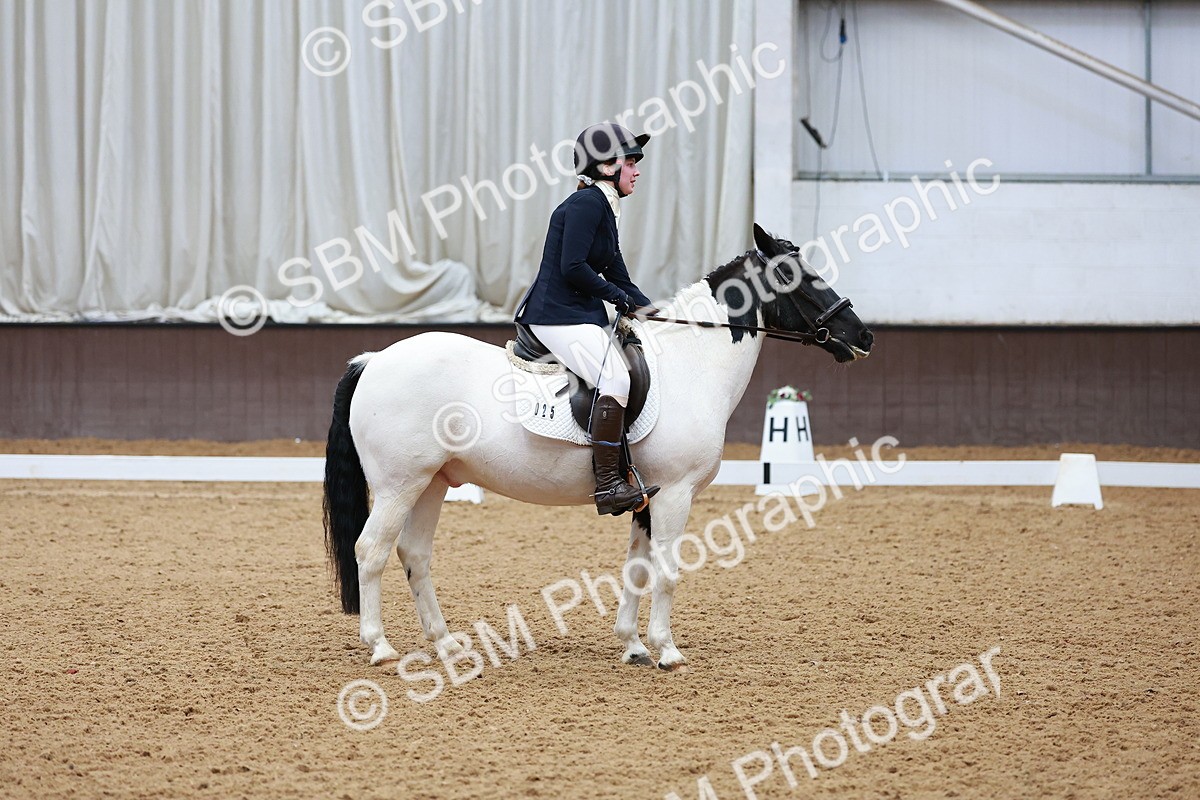 SBM_002926 - Class 14 - Novice 2