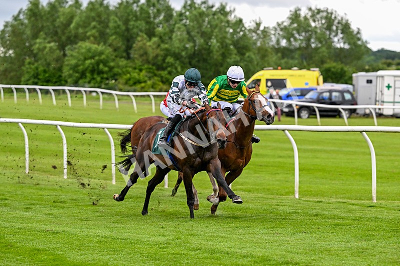110626-Race 1-Collateral Damage-4100 - Race 1 18.22pm British EBF Maiden Stakes