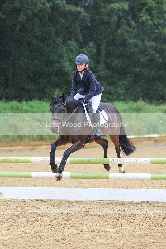 3E7A9006 - Class 4: Pony British Novice/80cm open