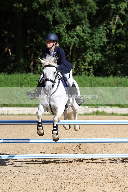 3E7A8040 - Class 13: Pony British Novice/80cm open