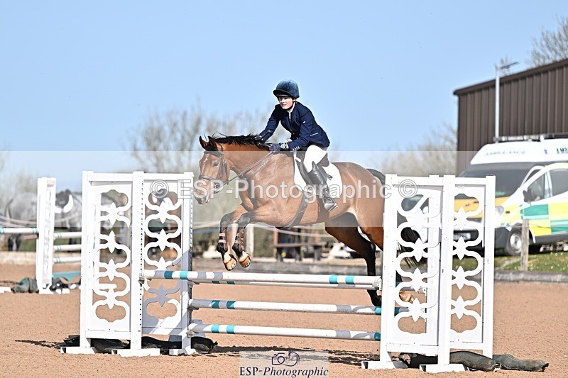 260408-101047-00094 - Cls 2 British Novice and 90cm