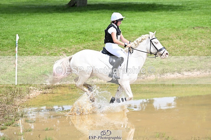 240803-141402-07485 - 167-Eliza_Peters-REDPARK_SAMMEY