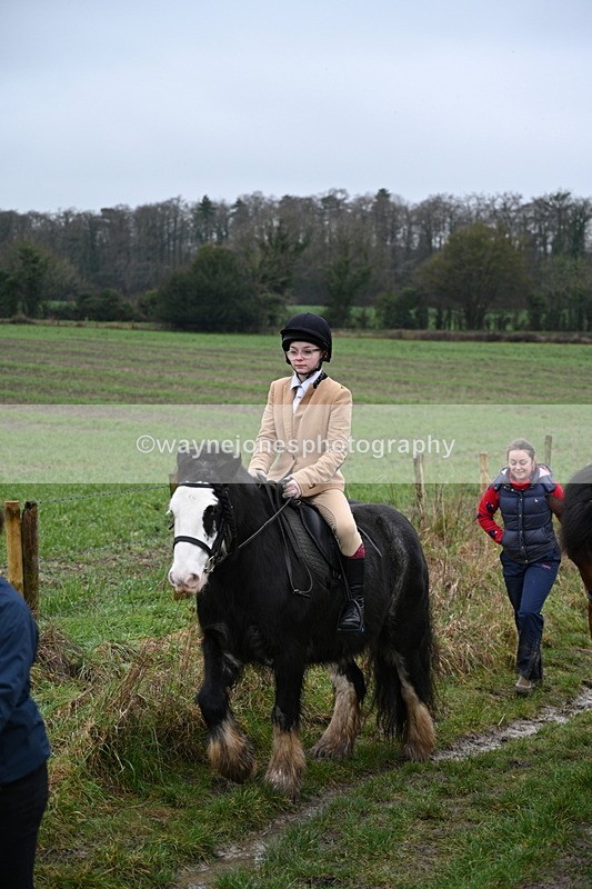 WJ7_9481 - Walk out..