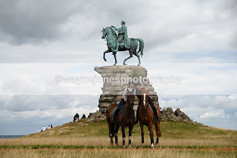 DSC_7057 - Time at Statue 12:45 to 13:15