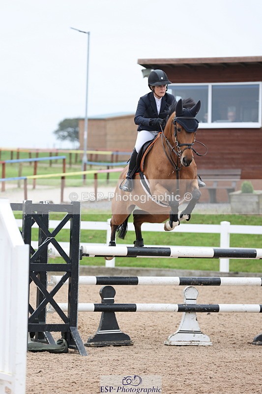 241101A-120100-01588 - FRI Cls 5 Newcomers and 1.10m Open