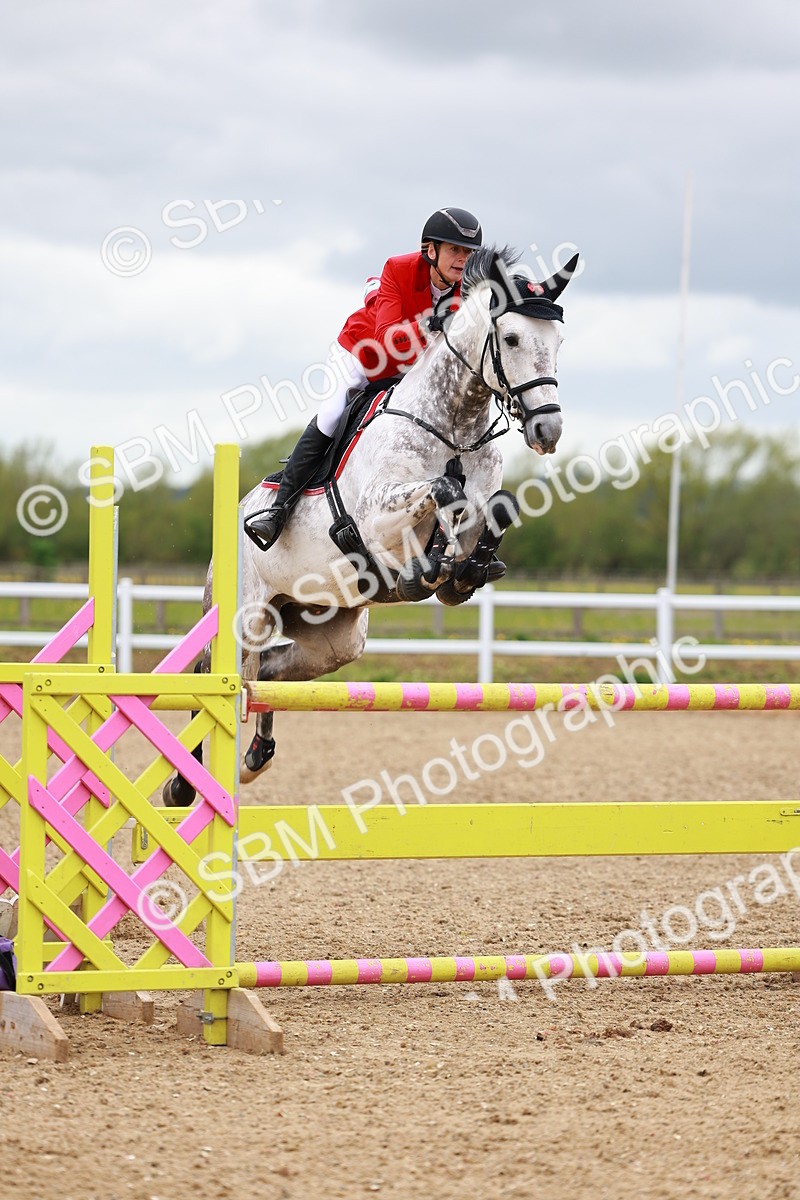 SBM_002587 - Class 11 - Senior Foxhunter - 1.20m