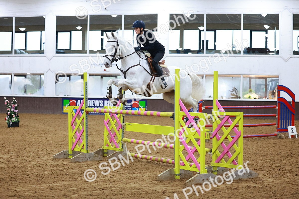 SBM_002360 - Class 5 - Senior Foxhunter 1.20m